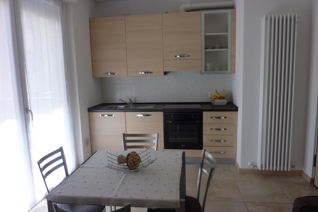 Residence Giuliana ديرفيو الغرفة الصورة