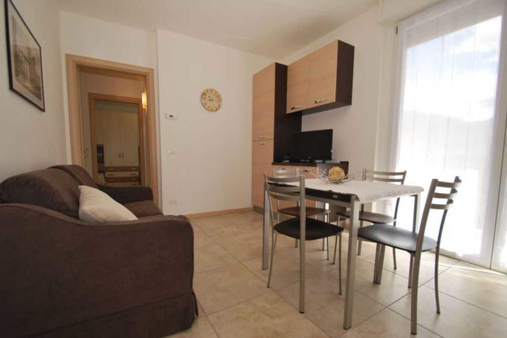 Residence Giuliana ديرفيو المظهر الخارجي الصورة